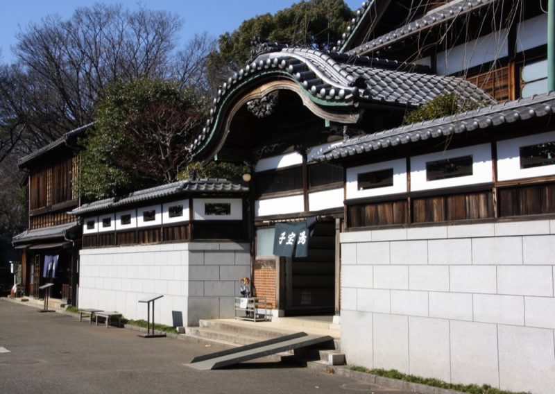 Bâtiments historiques au musée architectural Edo en plein air
