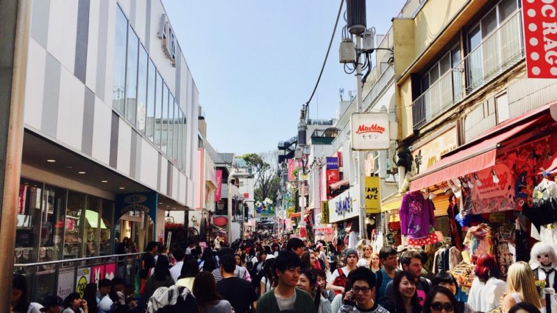 La rue Takeshita, Harajuku, visiter Tokyo, vivre a tokyo, ados a tokyo