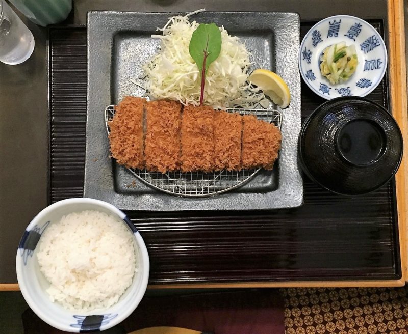 tonkatsu, cuisine japonaise, plats typiques japonais, tempura, soba, tofu, sashimi, vivre a tokyo, restaurant à tokyo, français à tokyo