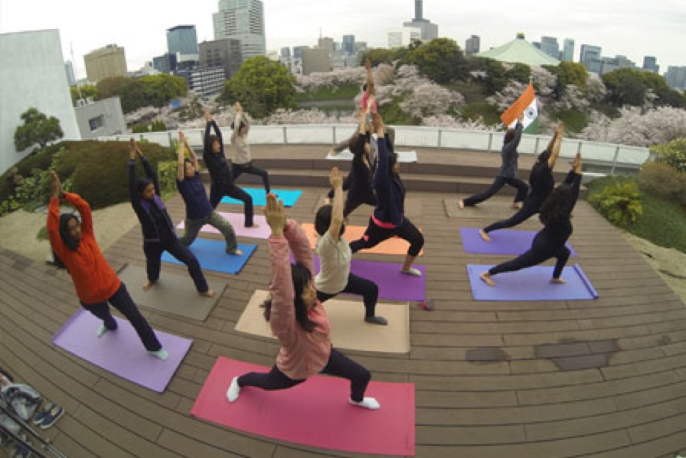 cours de yoga à l'ambassade de l'inde à tokyo ©Indian Embassy Tokyo