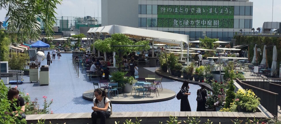 C Est L Ete Notre Selection De Rooftops Et Beer Garden Vivre A Tokyo