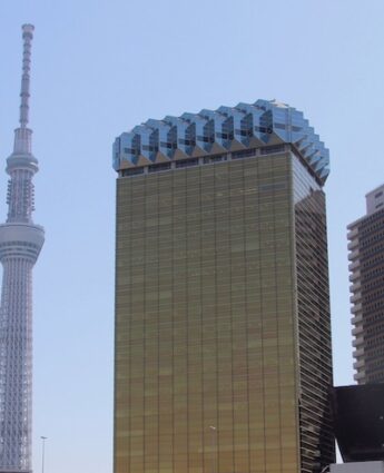 La Skytree vue depuis le quartier d'Asakusa, visiter Tokyo, vivre à tokyo