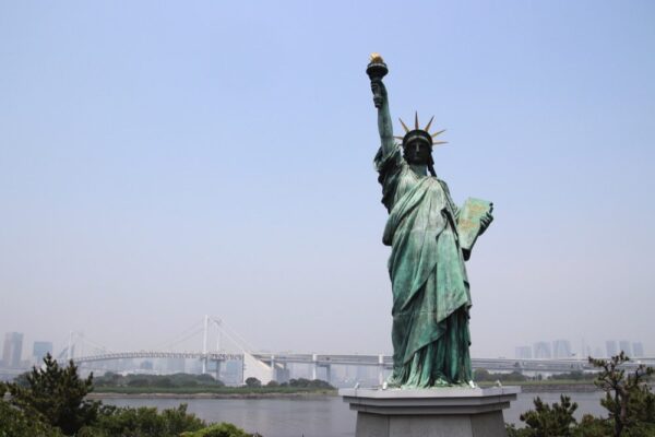 La statue de la Liberté à Odaiba, vivre à tokyo, expatriation à tokyo, visiter tokyo et le japon
