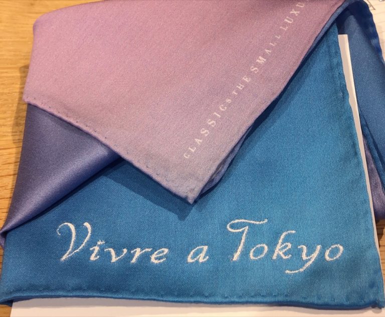vivre-a-tokyo-mouchoir vivre-a-tokyo-mouchoir