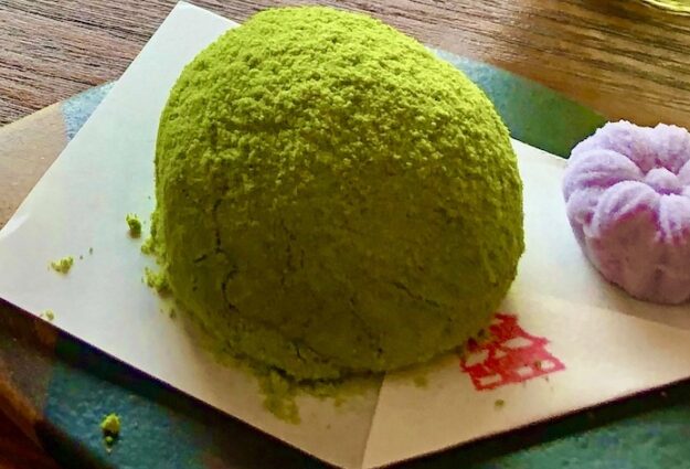 thé et wagashi, vivre a tokyo, cuisine japonaise, visiter tokyo