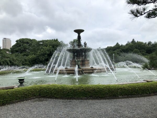 tokyo-fontaine-palais-akasaka tokyo-fontaine-palais-akasaka