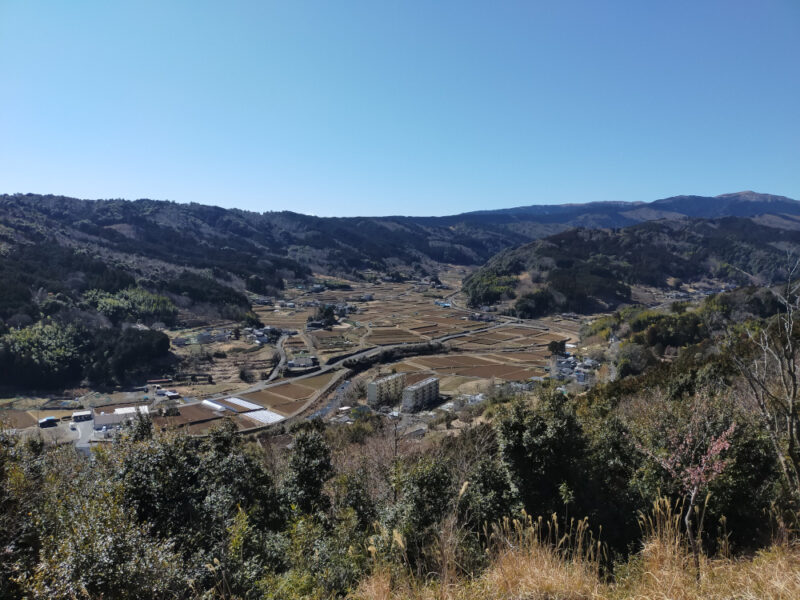 vue sur la vallée depuis les hauteurs de Shuzenji, Izu